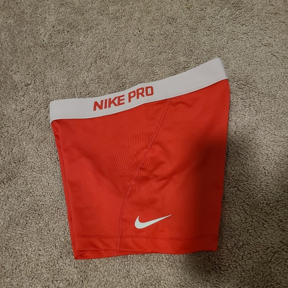 Nike Pro shorts S - Picture 3 of 6